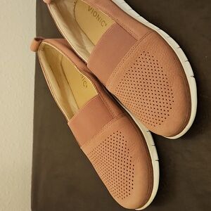 Vionic Pink Rose Flats Breathable Loafers Womens Sz 7.5